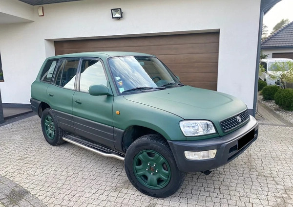 Toyota RAV4 cena 19900 przebieg: 220000, rok produkcji 1998 z Kielce małe 37